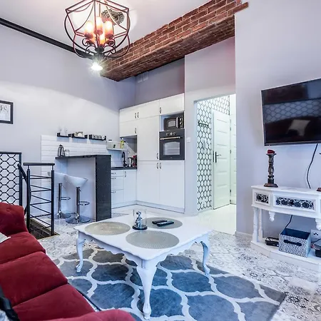 Apartament Red At Kingi 13 *
