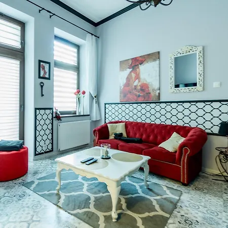 Apartment Red At Kingi 13